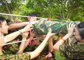 公司為基層以上主管干部舉行的二天一夜半軍事化集訓活動